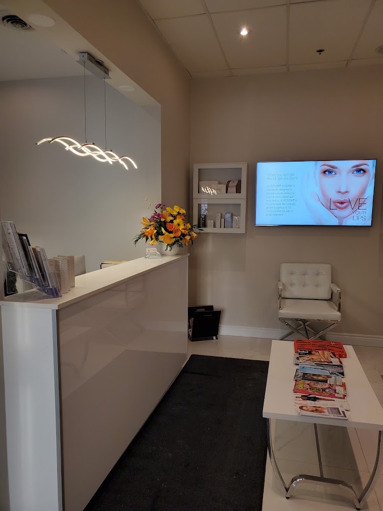 Dr Amir Rouzati - Skin Beauty MD